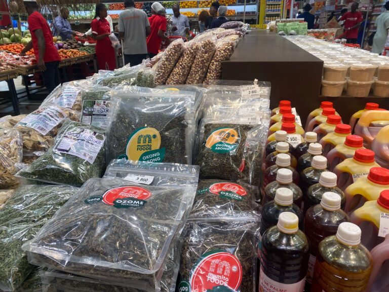 A supermarket shelf of dried vegetable packs, Mumita packs among them